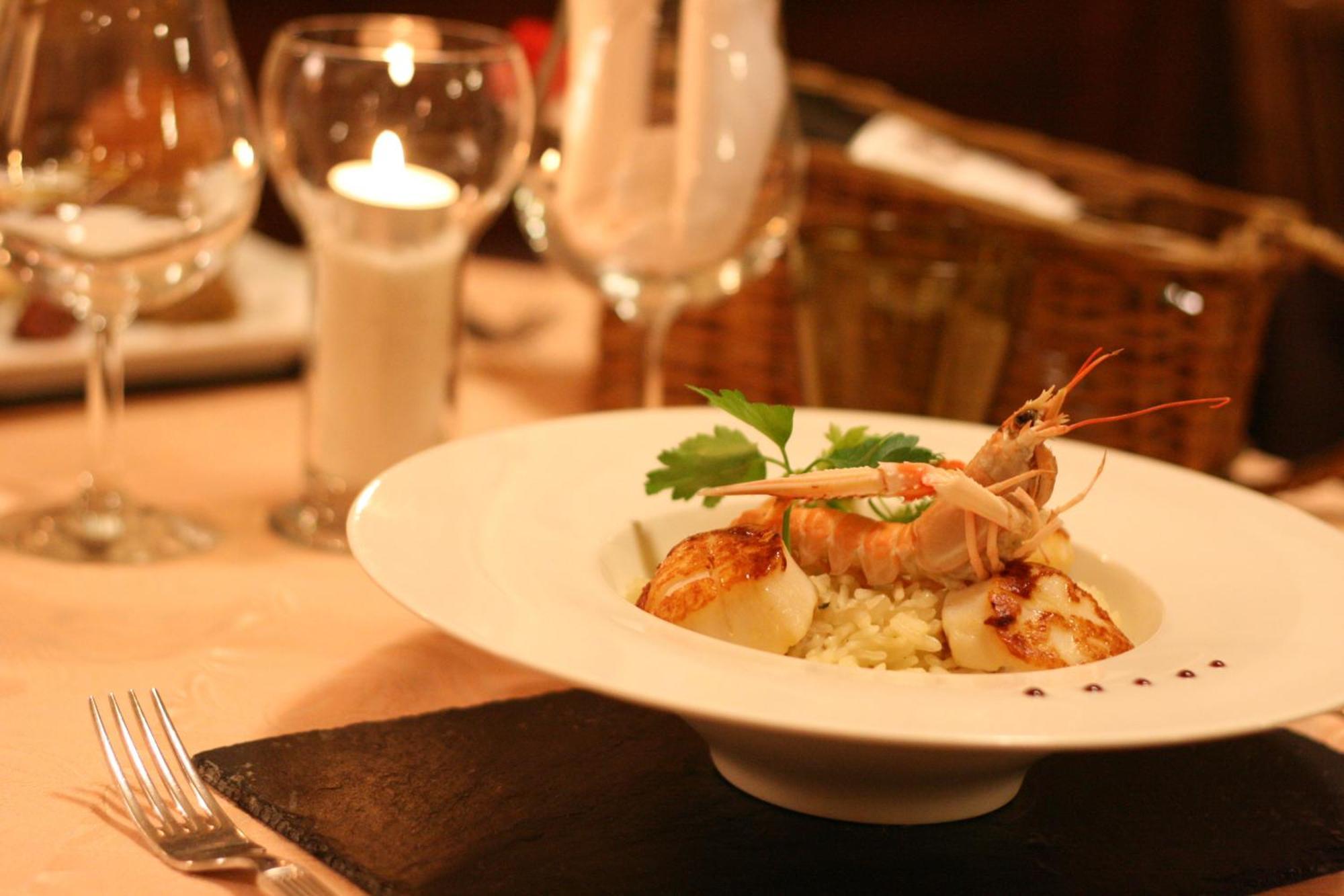 Hotel Aster Restaurant Aux Arcades Briey Екстериор снимка